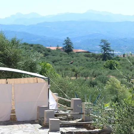 Il Giaridino A De Nobili * Vezzano Ligure